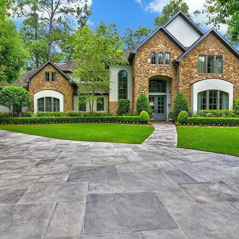 Carvestone design driveway entryway idea Texas