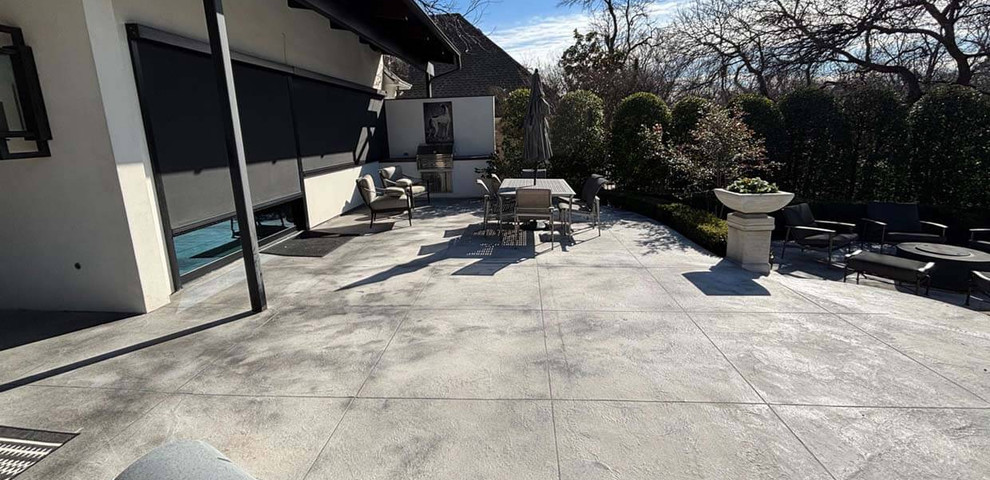 patio hardscape pavers stonework backyard