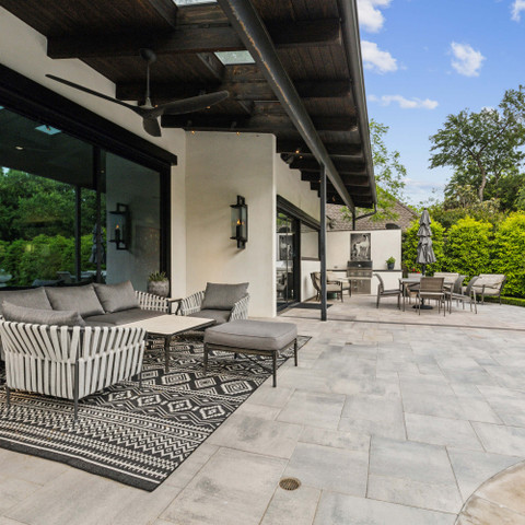 backyard design idea patio decking hardscape pavers