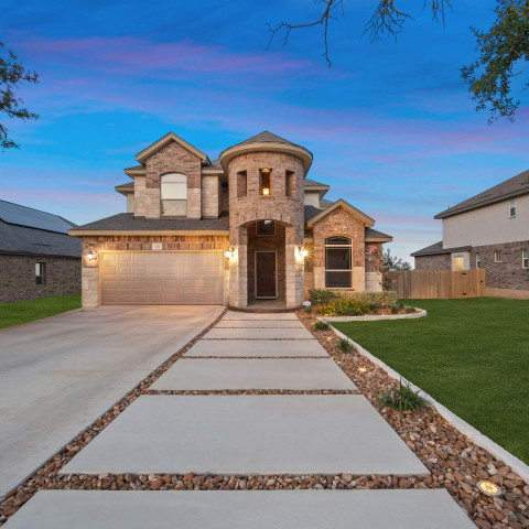 concrete steppers gravel rock landscaping driveway