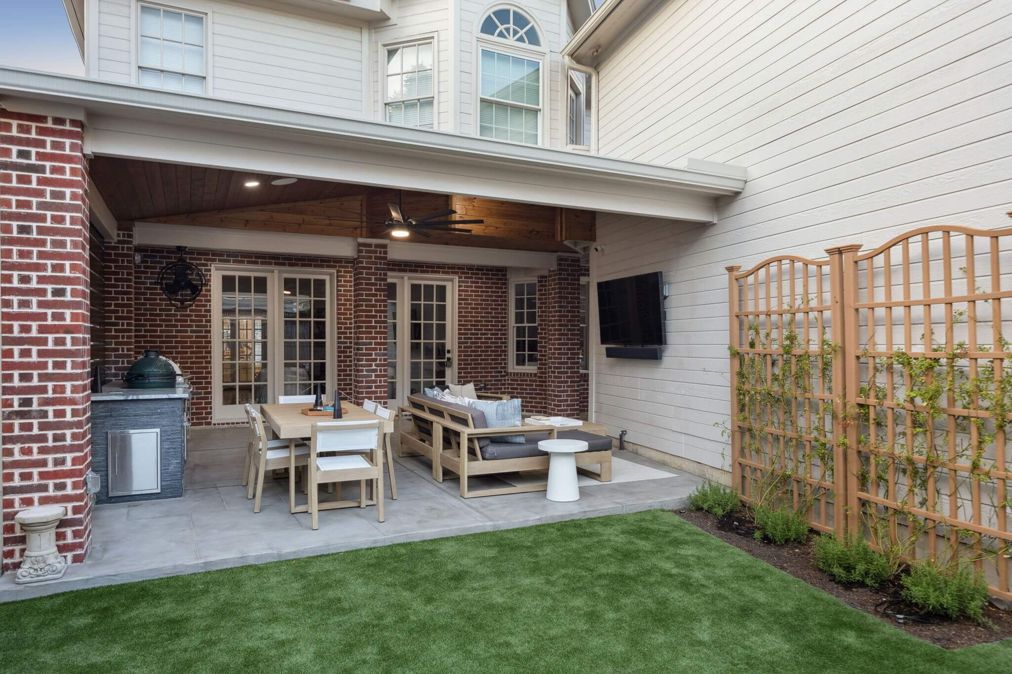 patio cover carvestone overlay patio outdoor kitchen