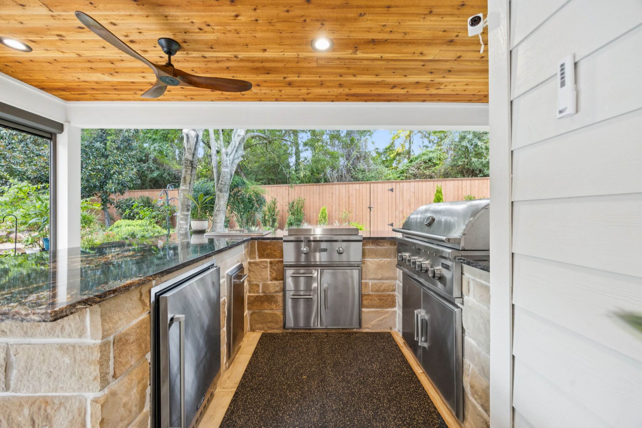 stone outdoor kitchen grilling island bar outdoor living