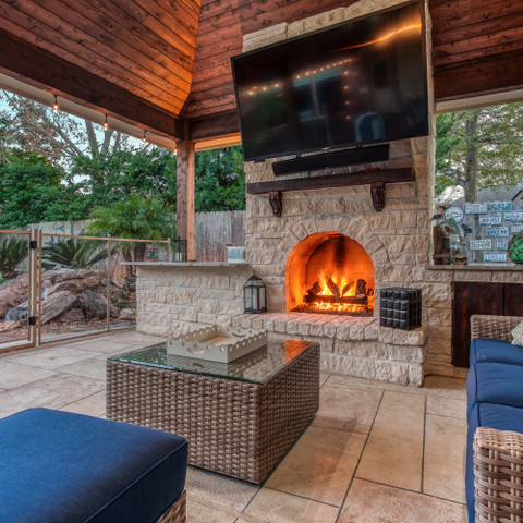 Carvestone patio overlay outdoor living room hardscape Texas