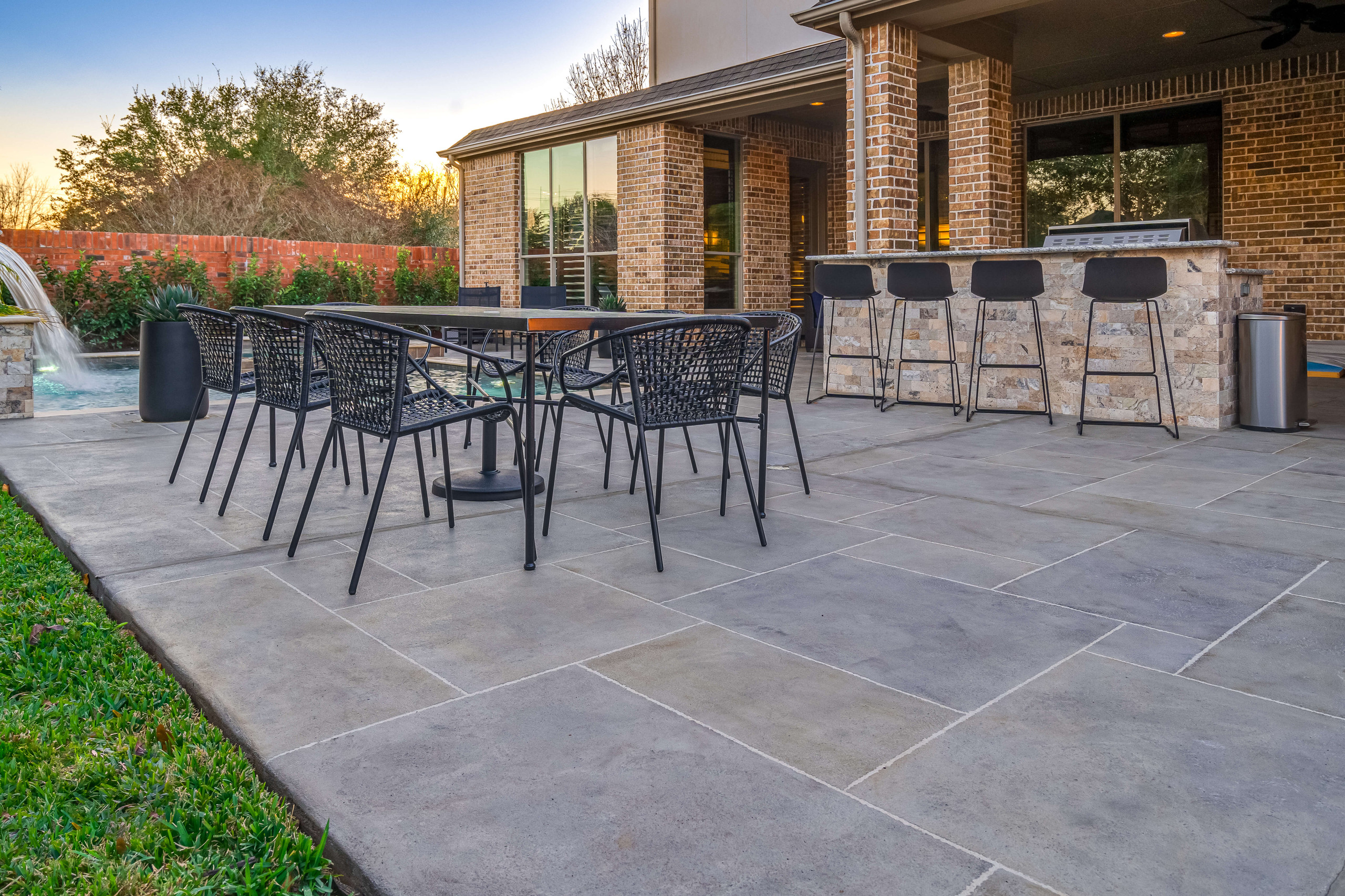 Grey design carvestone overlay patio Houston Texas