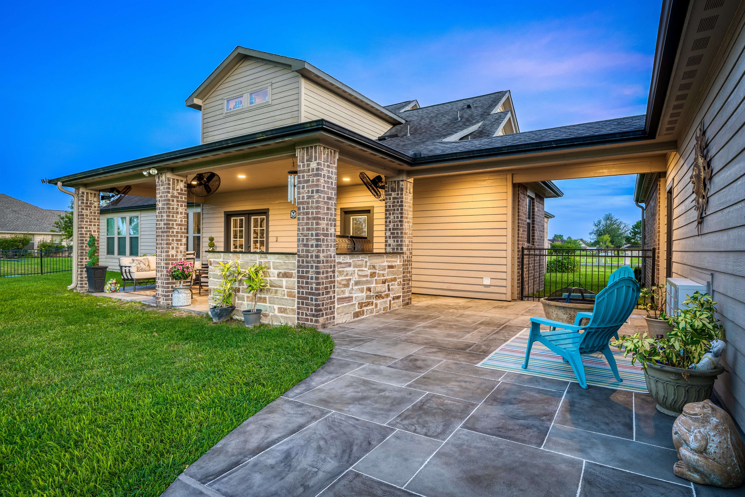 custom grey carvestone decorative concrete overlay