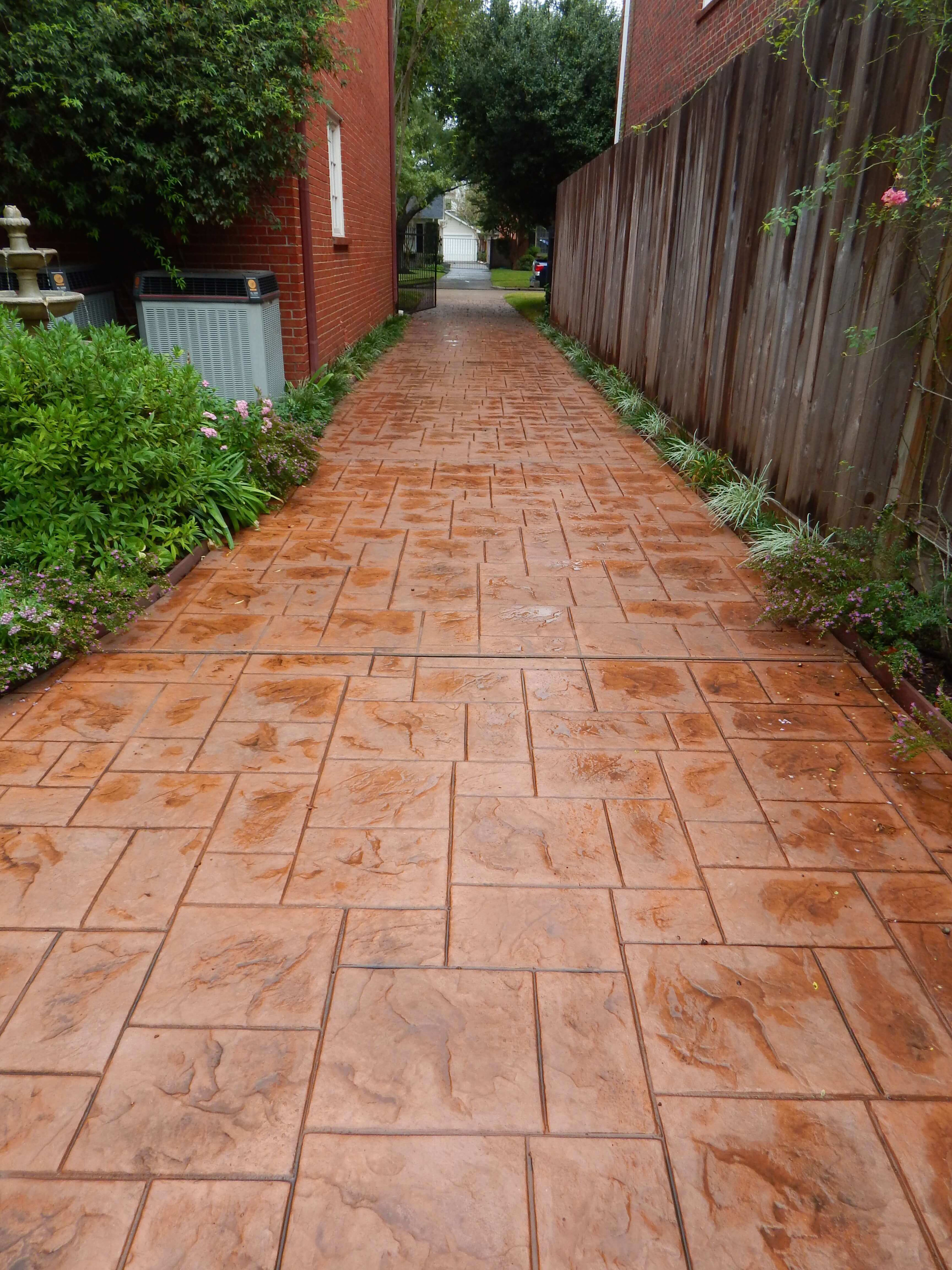 Custom decorative stamped concrete hardscape design idea walkway Texas