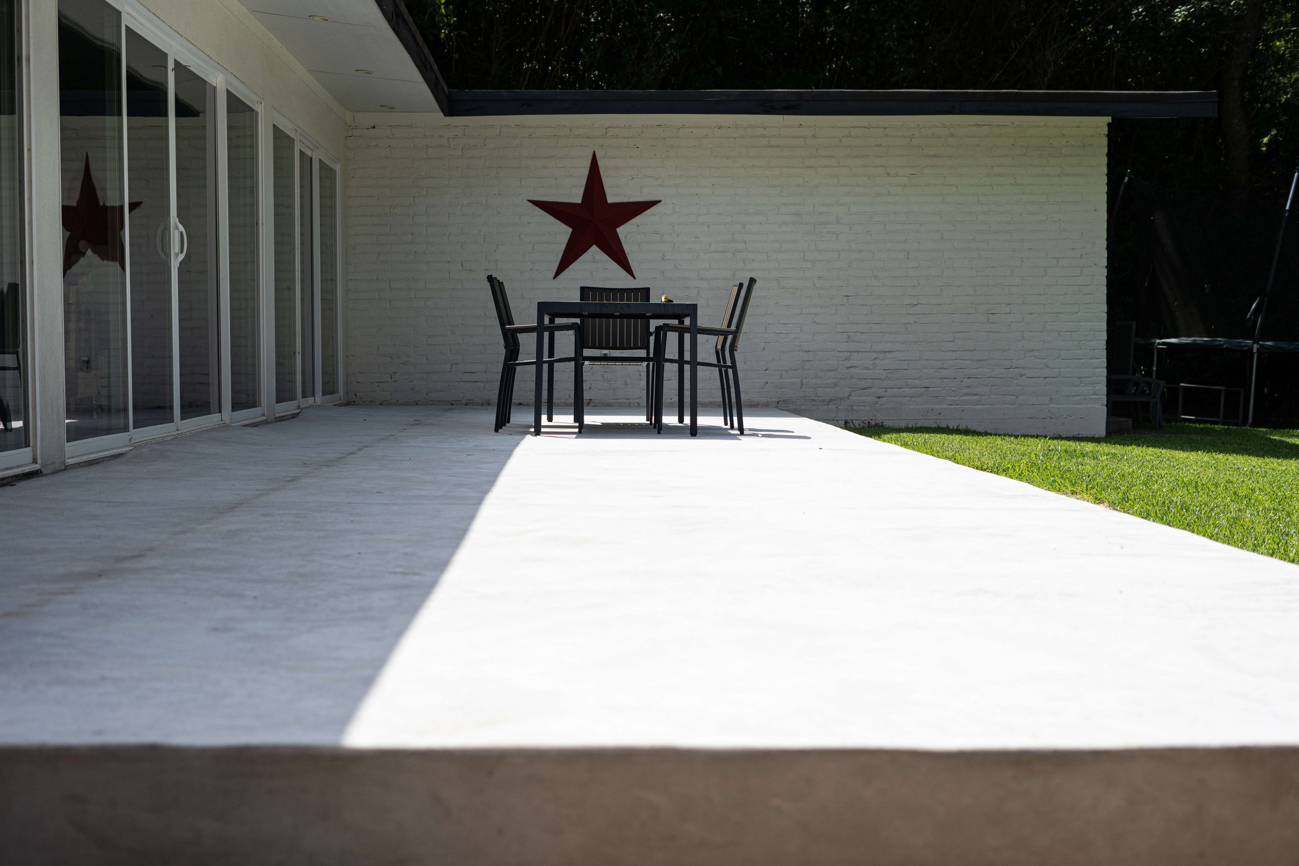 Broom finish concrete patio Houston Texas