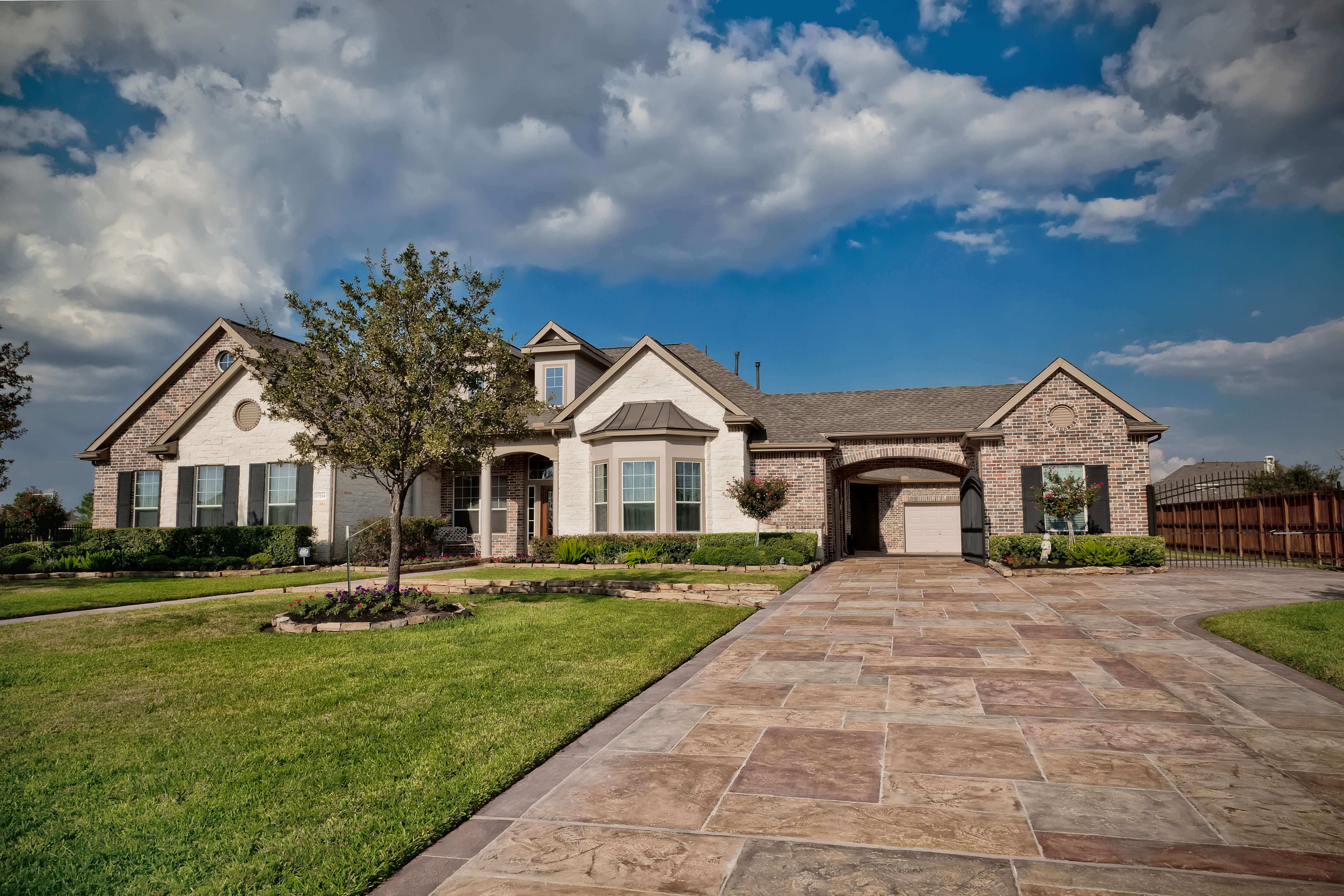 Driveway overlay product carvestone concrete custom design