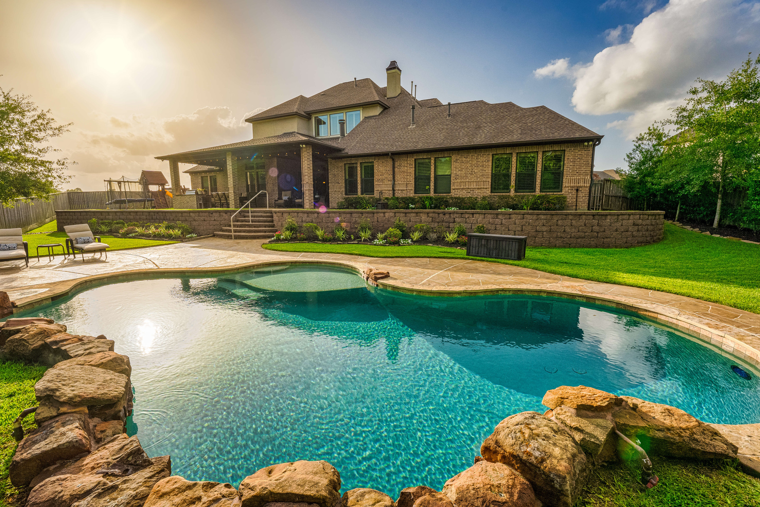 Backyard pool oasis inground luxury pool