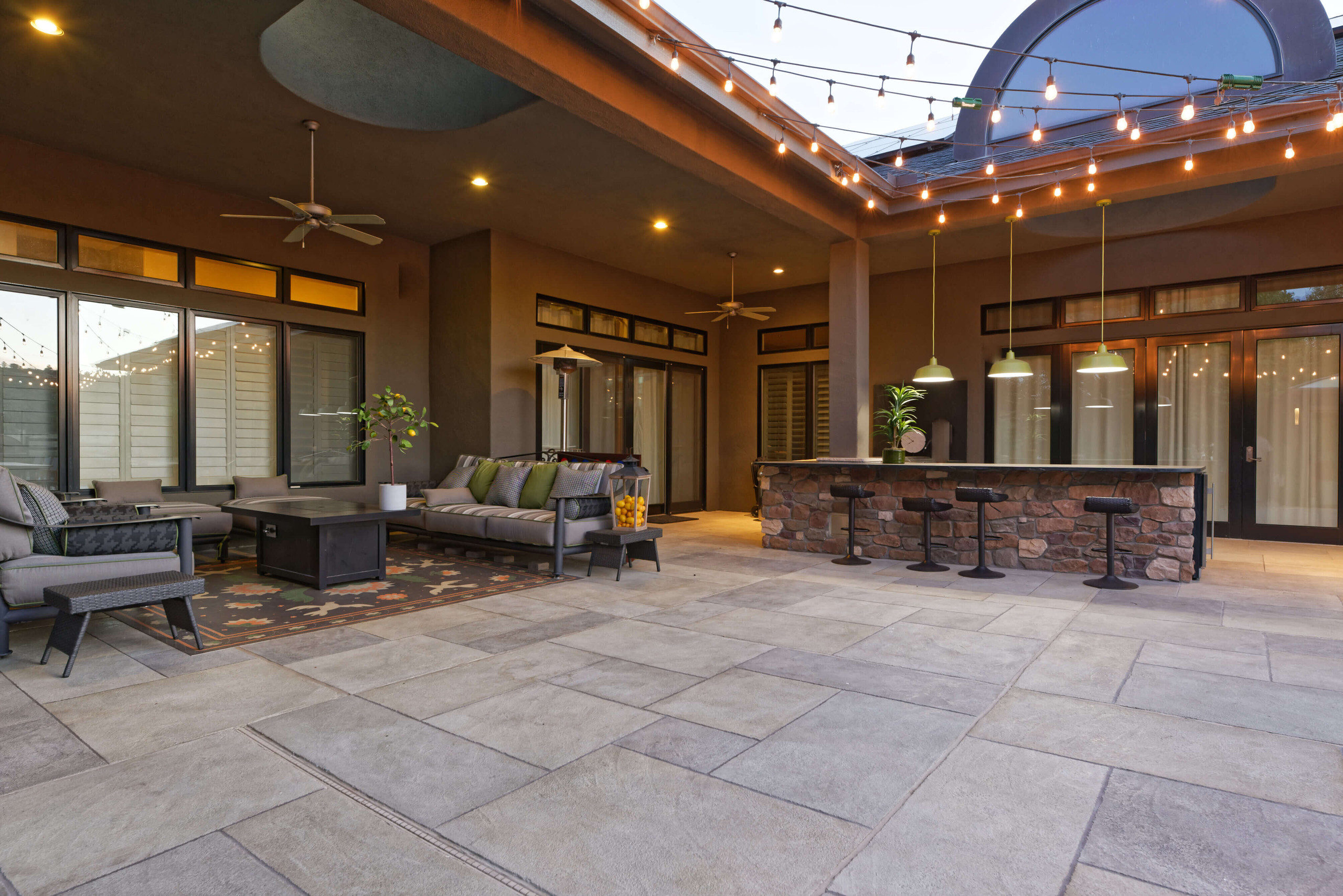 Carvestone patio tile style design idea in Arizona