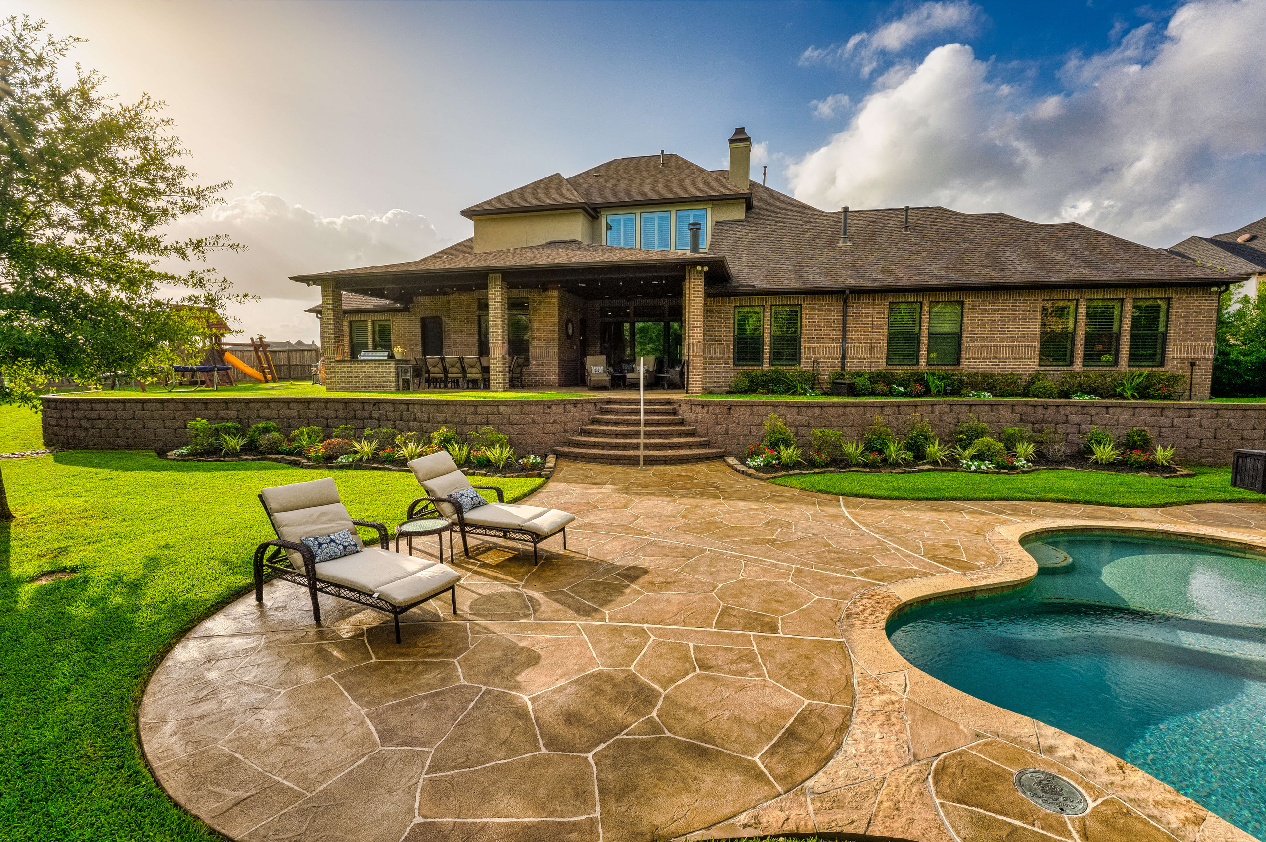 Carvestone pool deck flagstone design idea slip-resistant Texas product