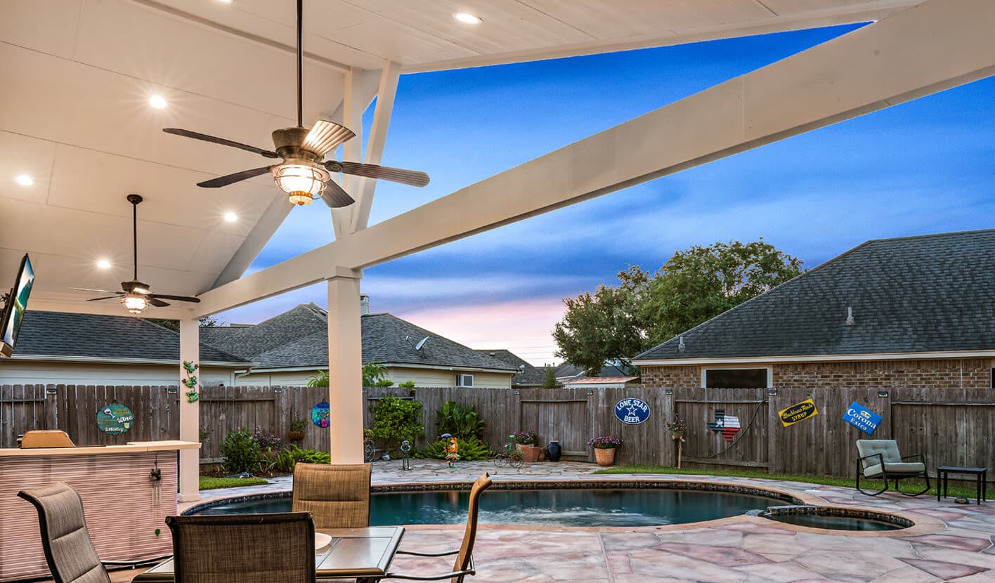 GabledRoofPatioCover-2-0d9fe199461cfbe9f544d9369a94a724