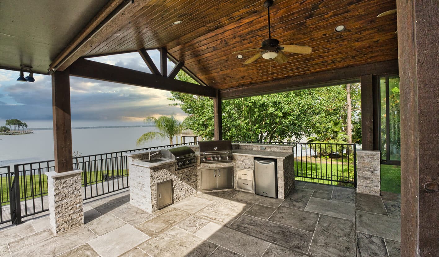 WoodenPatio-1-84643193d1bf419c938f7f0f27f66208