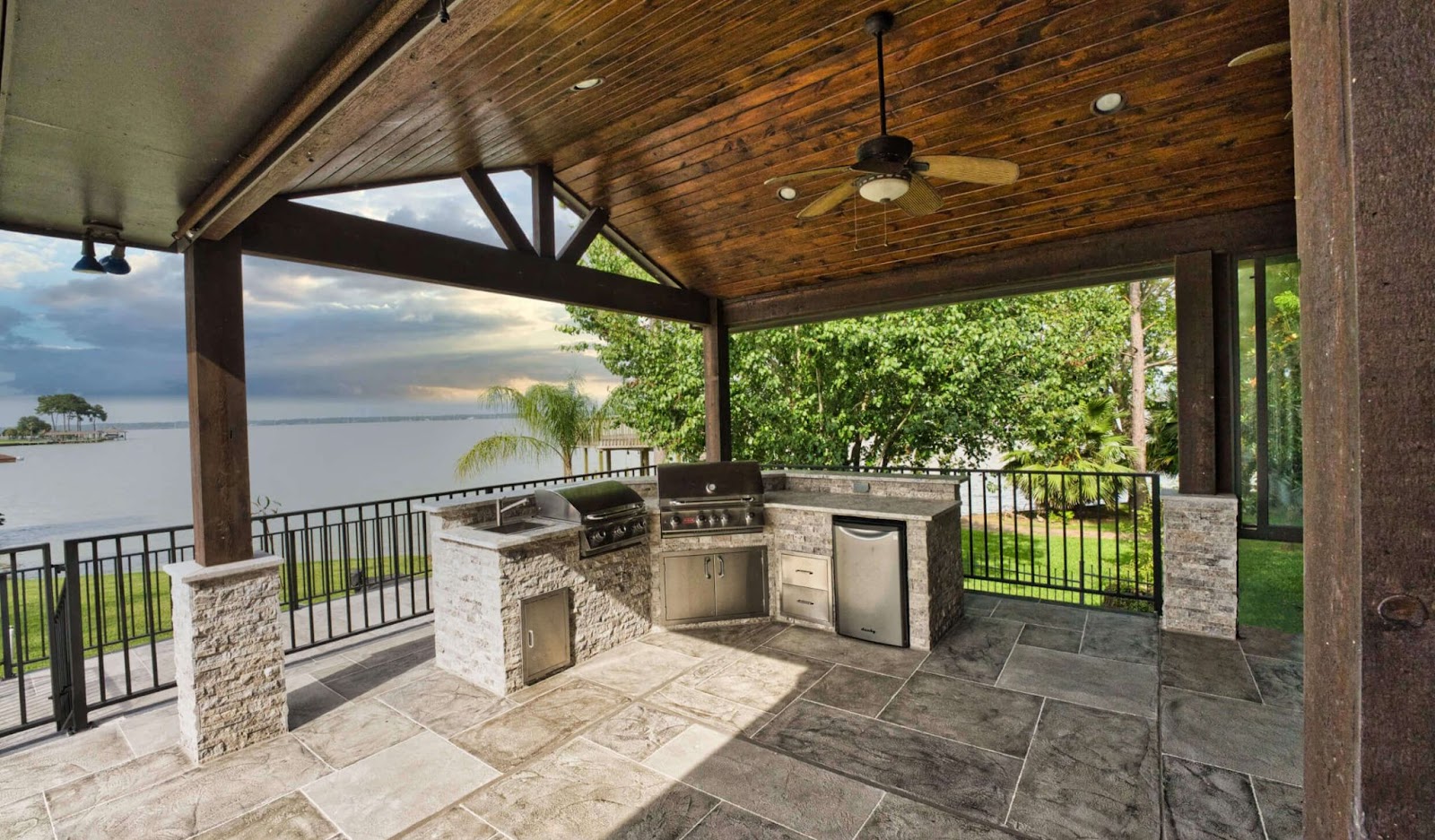texas custom grill island design in covered patio space