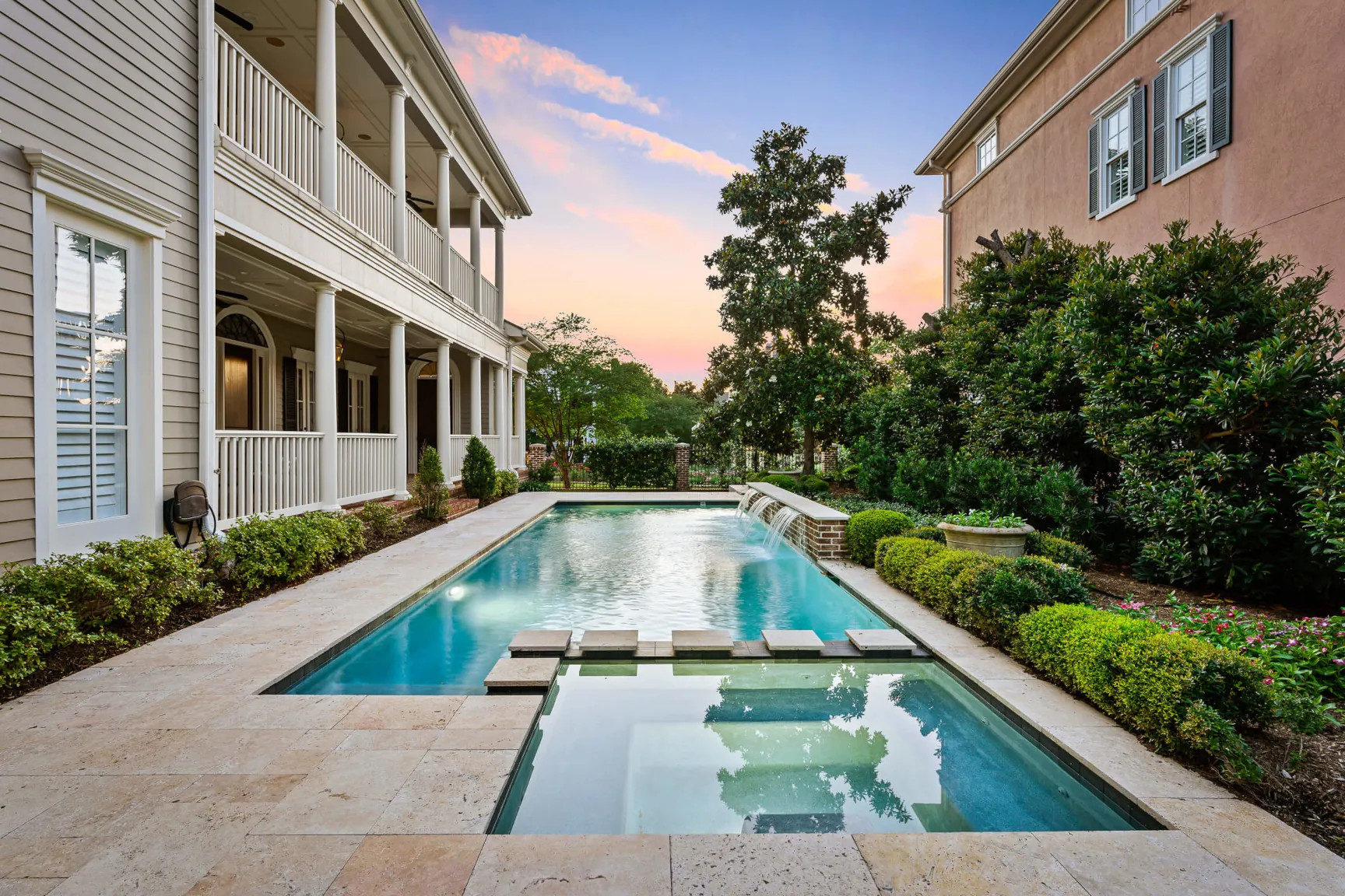 texas side yard design idea with minimalist pool and spa, allied outdoor solutions